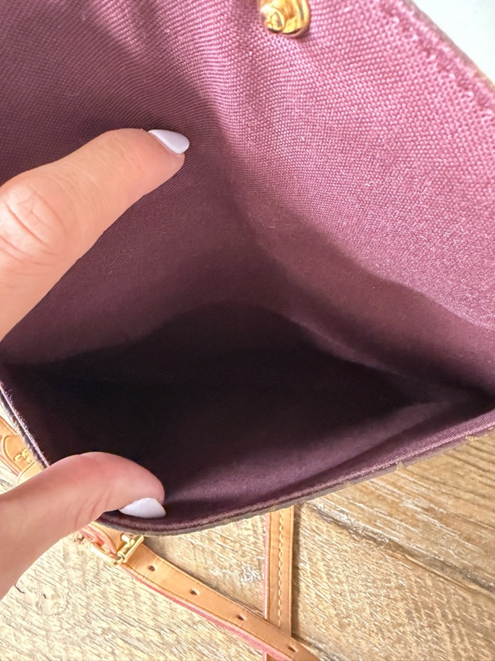 Authentic Louis Vuitton Mabillon Monogram Crossbody - Picture 15 of 15